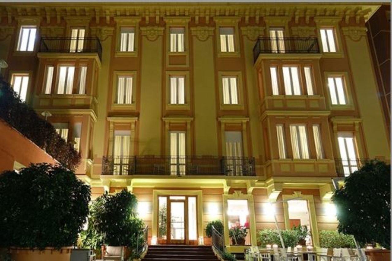Hotel Careni Villa Italia Finale Ligure Dış mekan fotoğraf