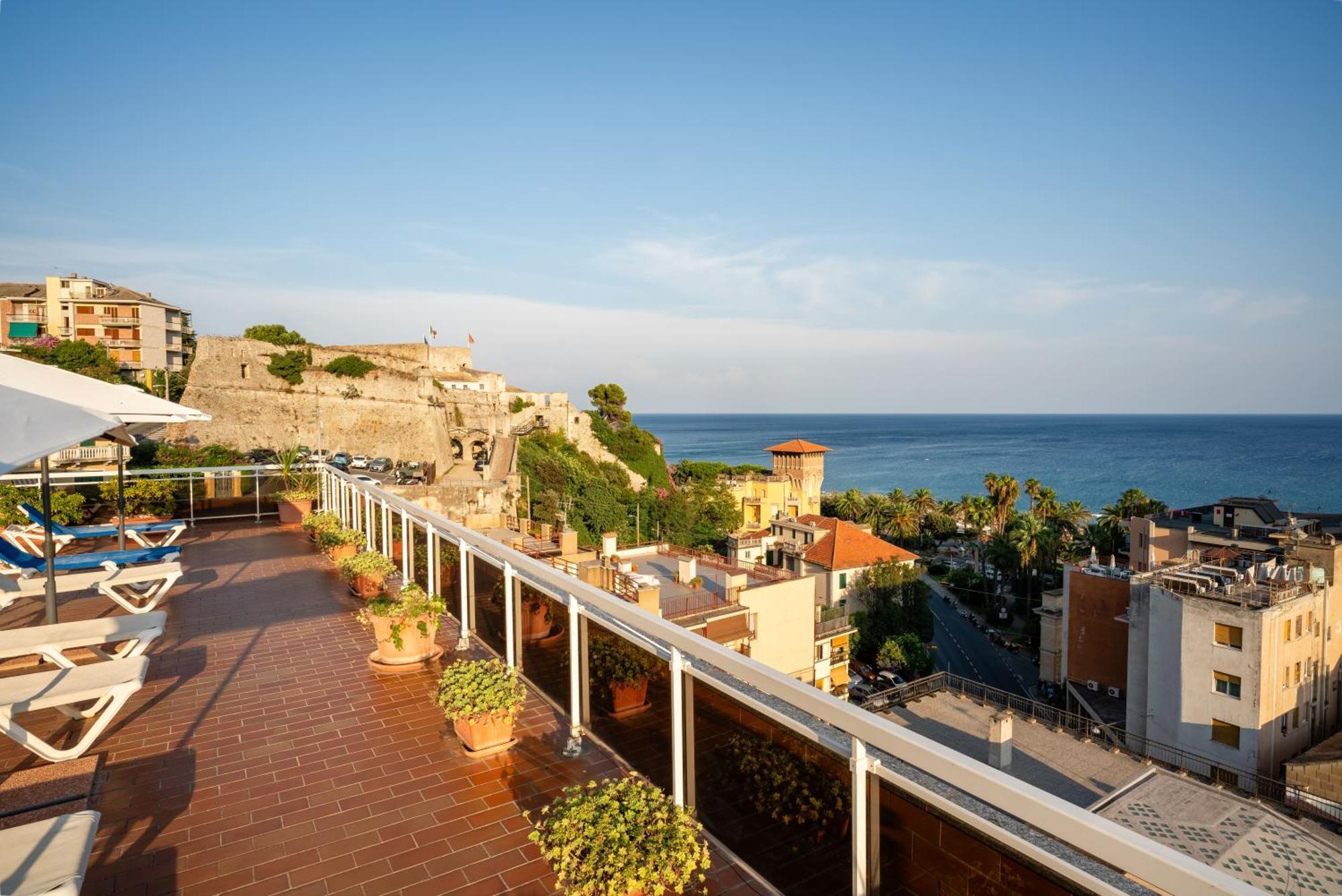 Hotel Careni Villa Italia Finale Ligure Dış mekan fotoğraf