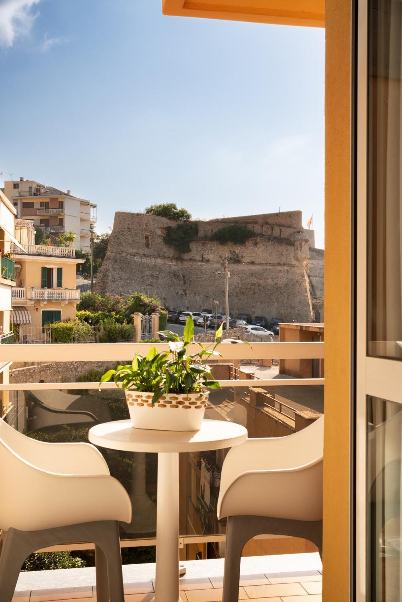 Hotel Careni Villa Italia Finale Ligure Dış mekan fotoğraf