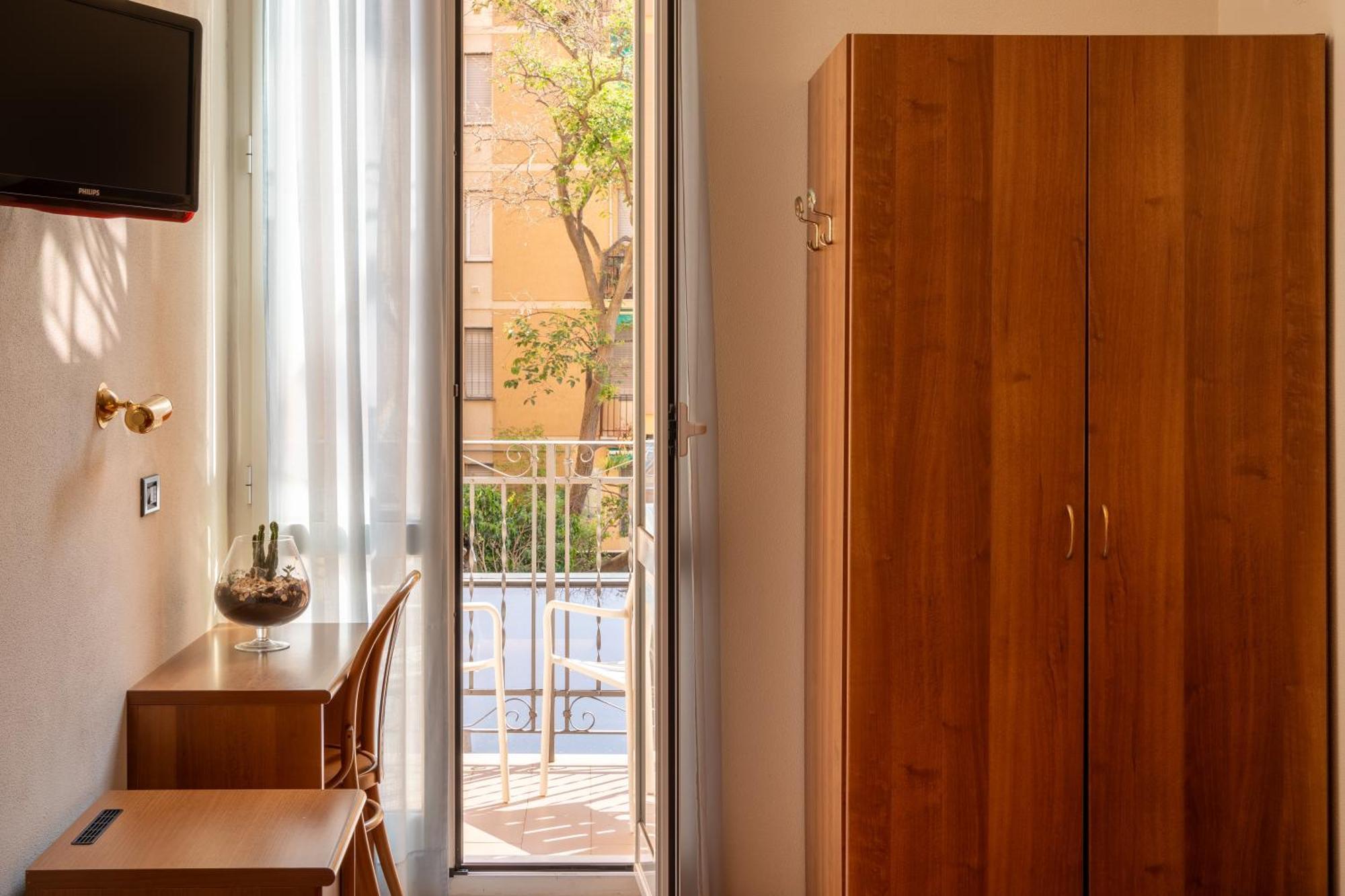 Hotel Careni Villa Italia Finale Ligure Dış mekan fotoğraf